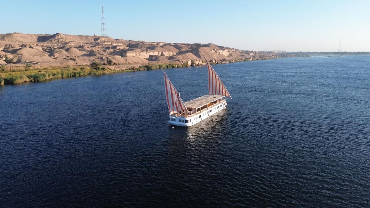 Pont soleil ombragé de la Dahabya
